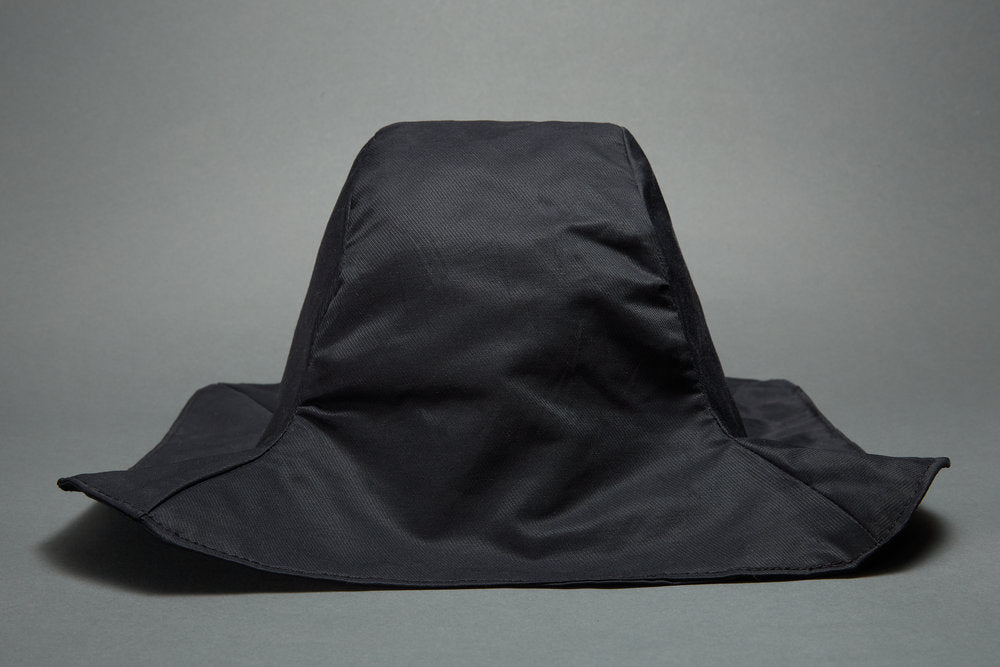 THE RAIN HAT - yaltch
